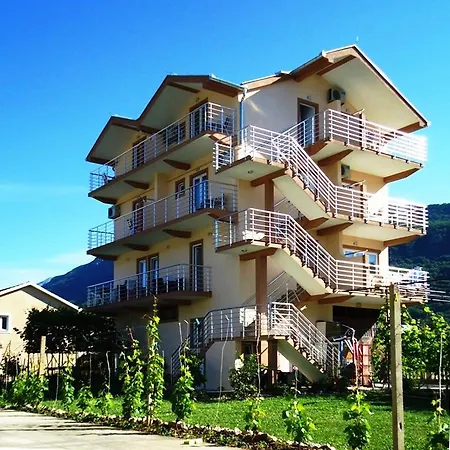 Nedovic-jaz Apartment